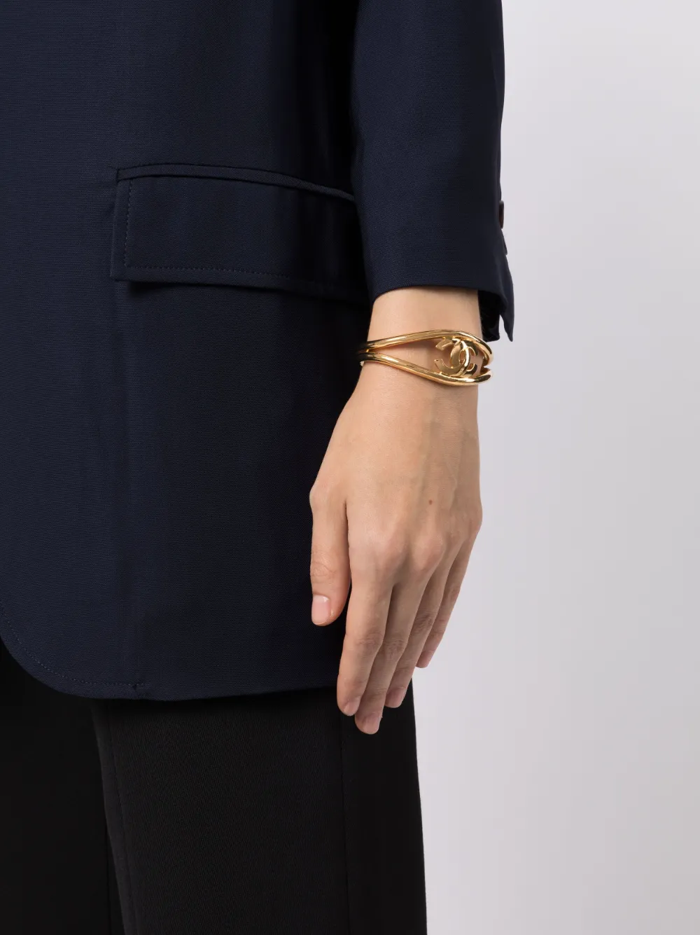 CHANEL Pre-Owned Armband met logo - Goud