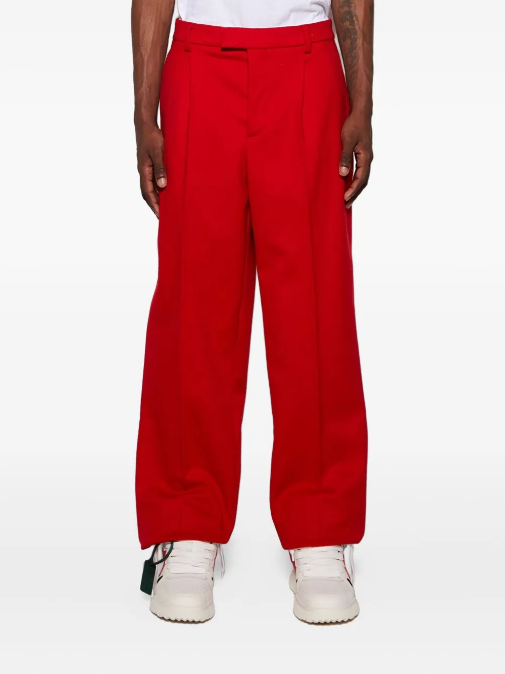 Vtmnts Pleated-front Wool Trousers In Red