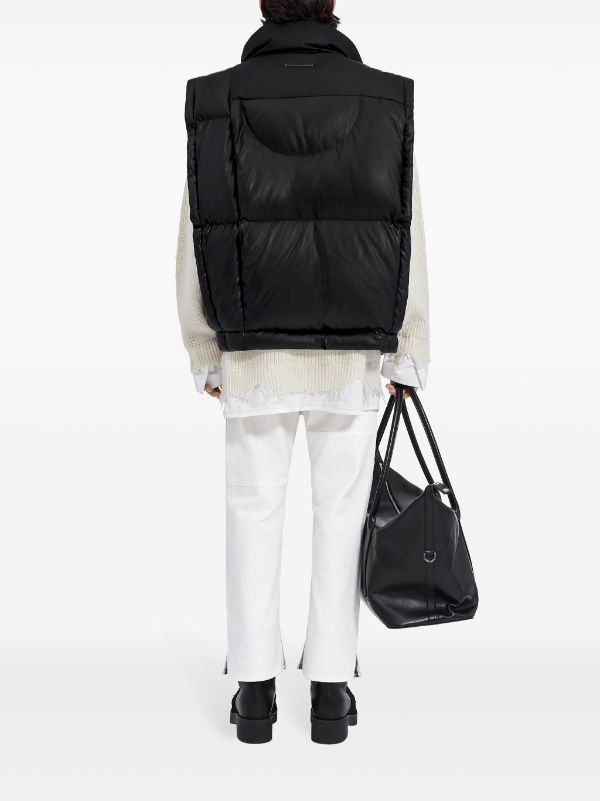 MM6 Maison Margiela x Chen Peng logo-print Padded Gilet - Farfetch