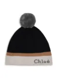 Chloé Kids intarsia-logo pompom beanie - Blue