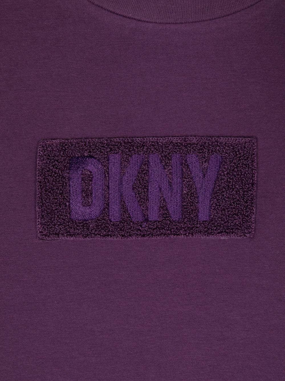 Shop Dkny Logo-patch Cropped T-shirt In Purple
