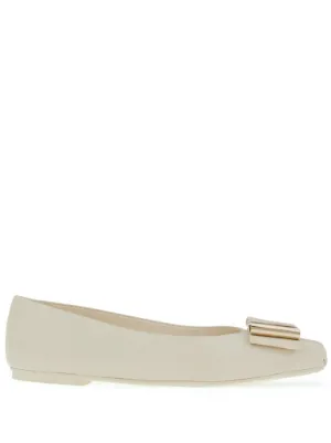 Farfetch salvatore hot sale ferragamo shoes