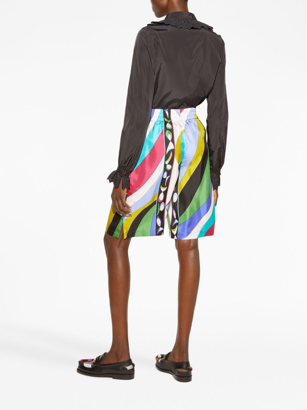 Shop Pucci Abstract-print Knee-length Shorts In Purple