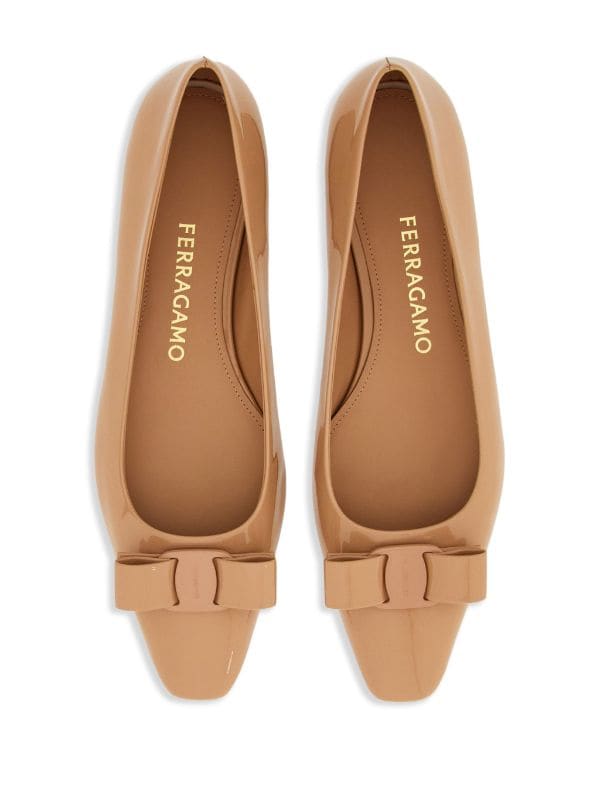 Ferragamo ヴァラリボン フラットシューズ - Farfetch