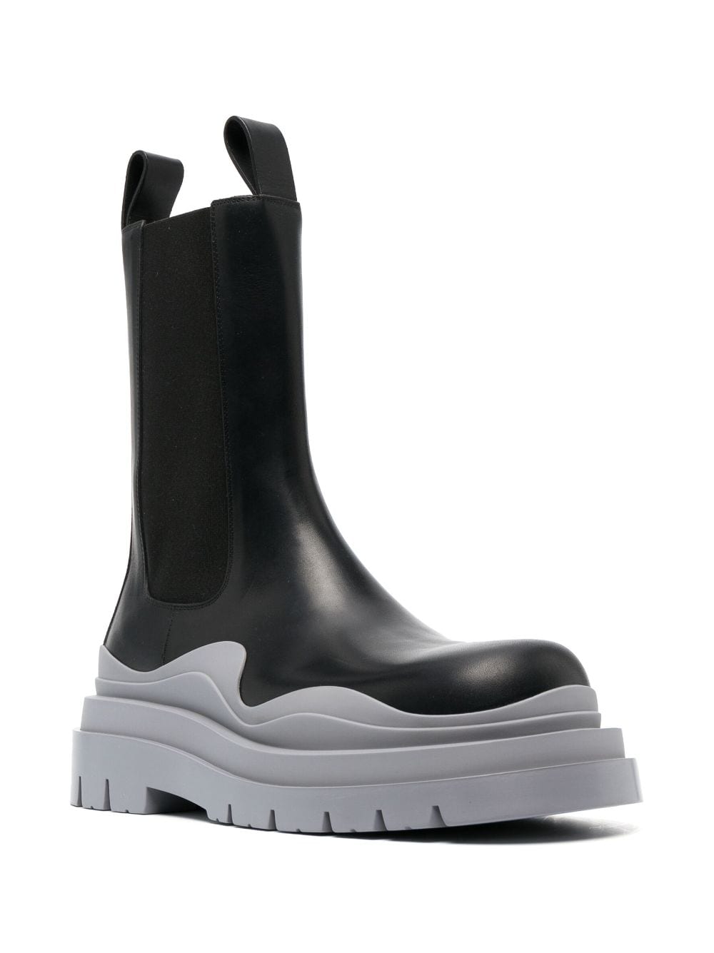 Shop Bottega Veneta Tire Chelsea Boots In 黑色