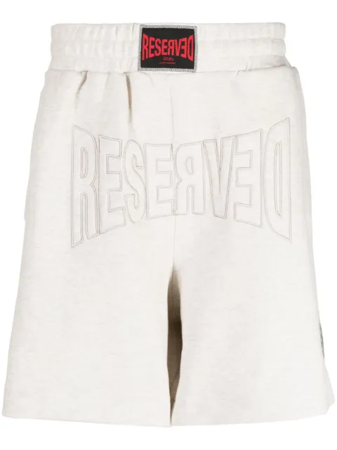 izzue logo-patch track shorts