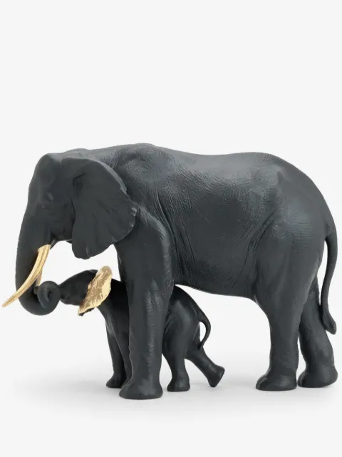 Lladró Leading the Way matte porcelain sculpture (27cm x 29cm)