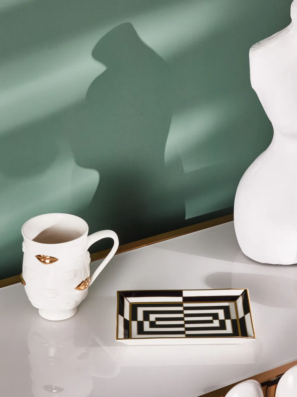 Jonathan Adler Op Art Porcelain Tray | Black | FARFETCH