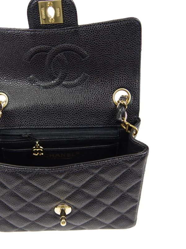 Chanel Pre-owned 2002 Classic Flap Mini Shoulder Bag - Black