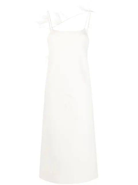 Jil Sander slip dress con ribete de plumas