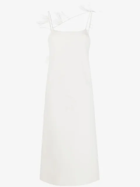 Jil Sander slip dress con ribete de plumas