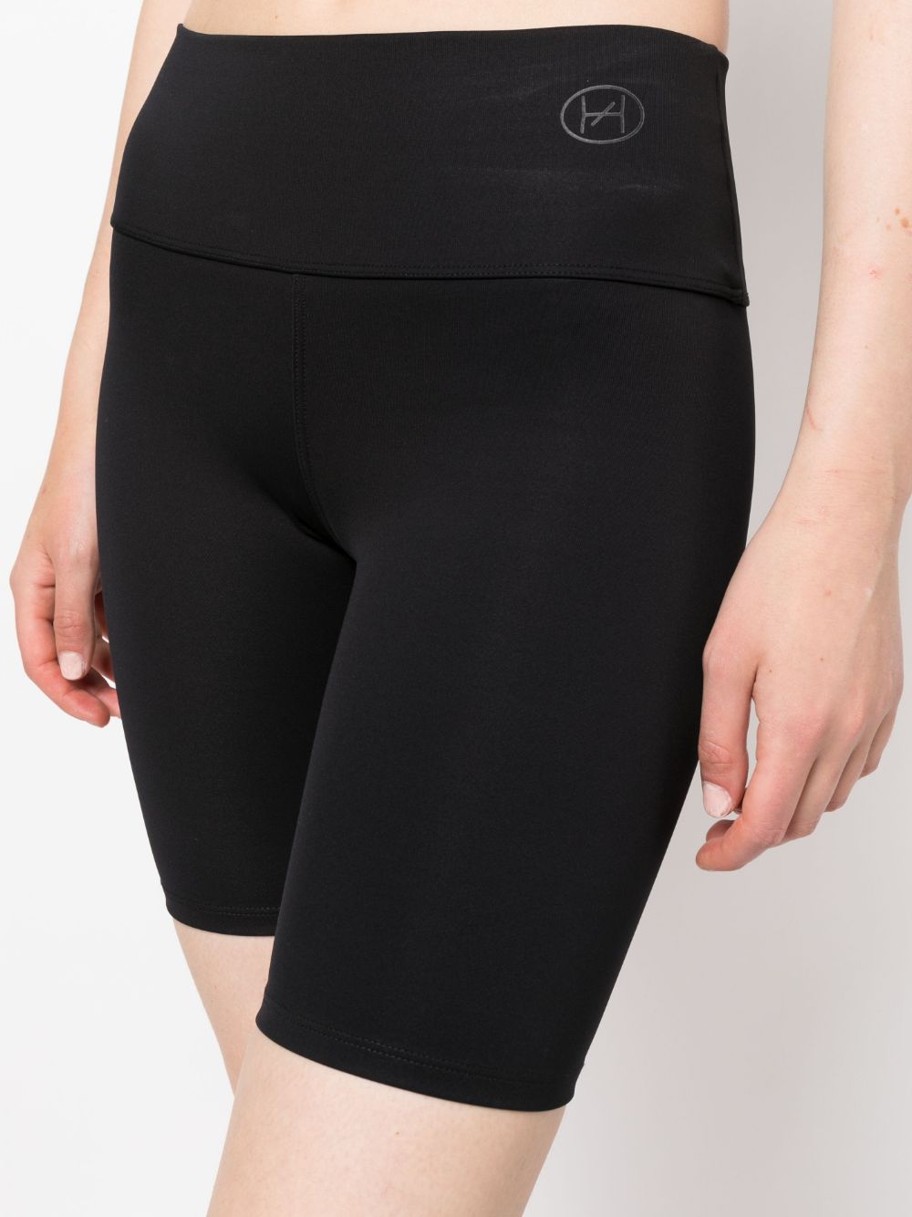 Shop Héros The Bike Short Shorts In Black