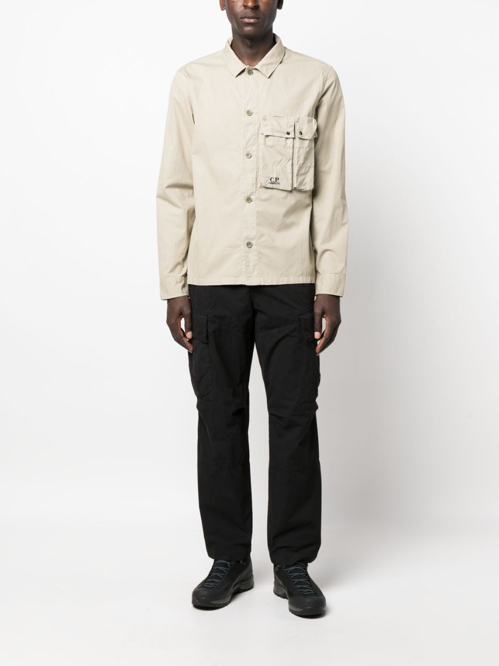 C.P. Company logo-embroidered chest-pocket shirt - Groen