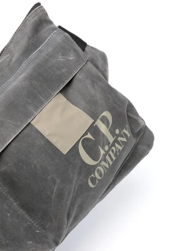 Cp company best sale shoulder bag
