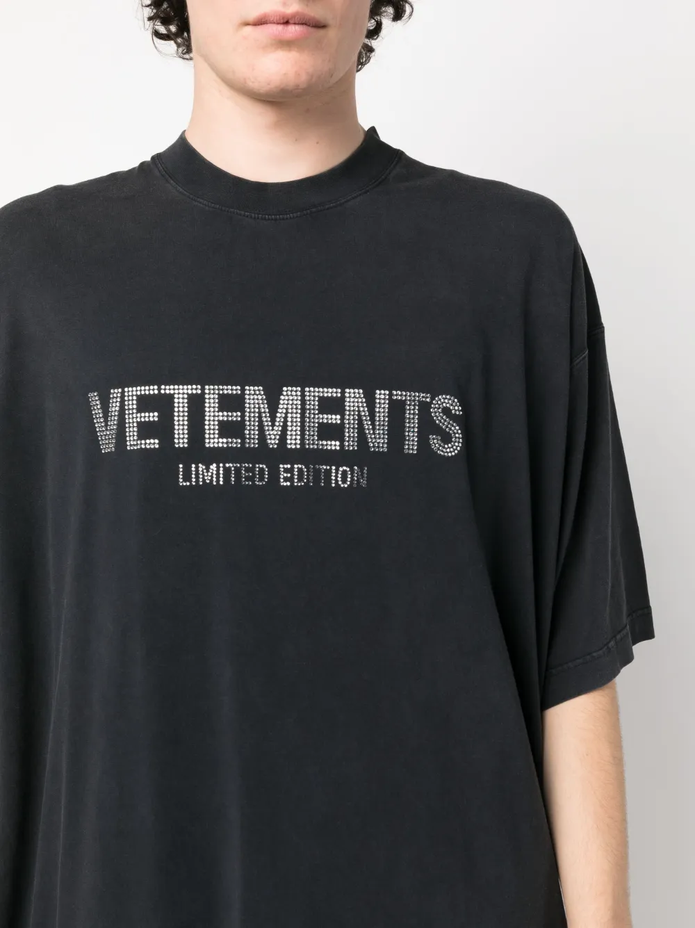 VETEMENTS ロゴ Tシャツ - Farfetch