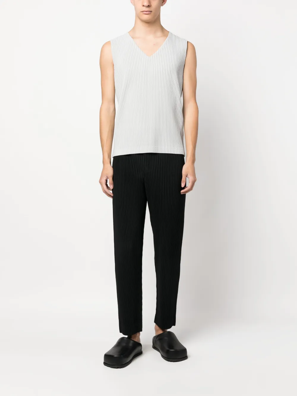 Homme Plissé Issey Miyake Pleats 2 straight-leg trousers - Zwart