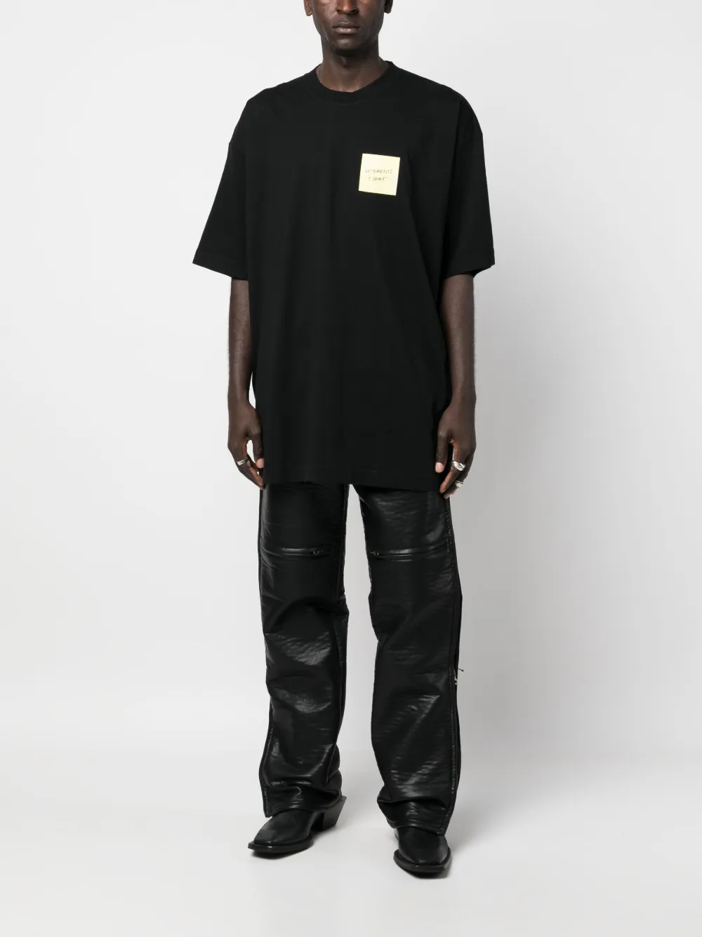 VETEMENTS T-shirt met print - Zwart