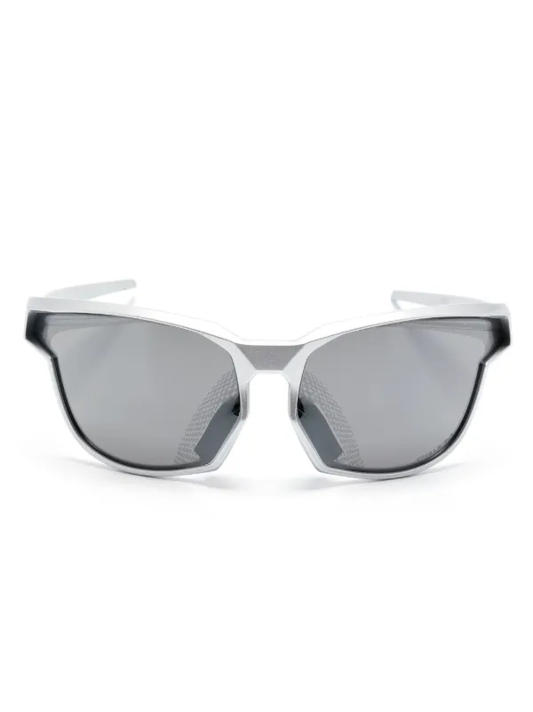 Oakley top cat eye