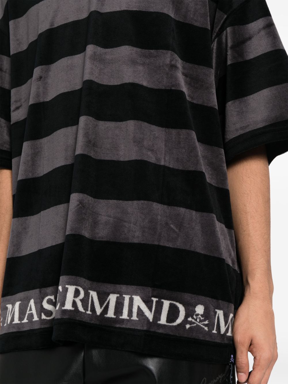 Shop Mastermind Japan Logo-print Towelling-finish T-shirt In Black