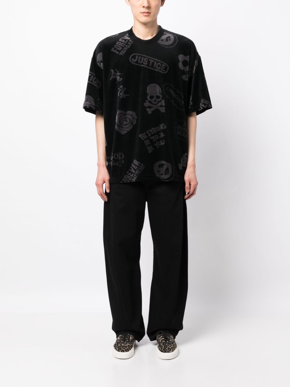 Shop Mastermind Japan Skull-print Round-neck T-shirt In Black