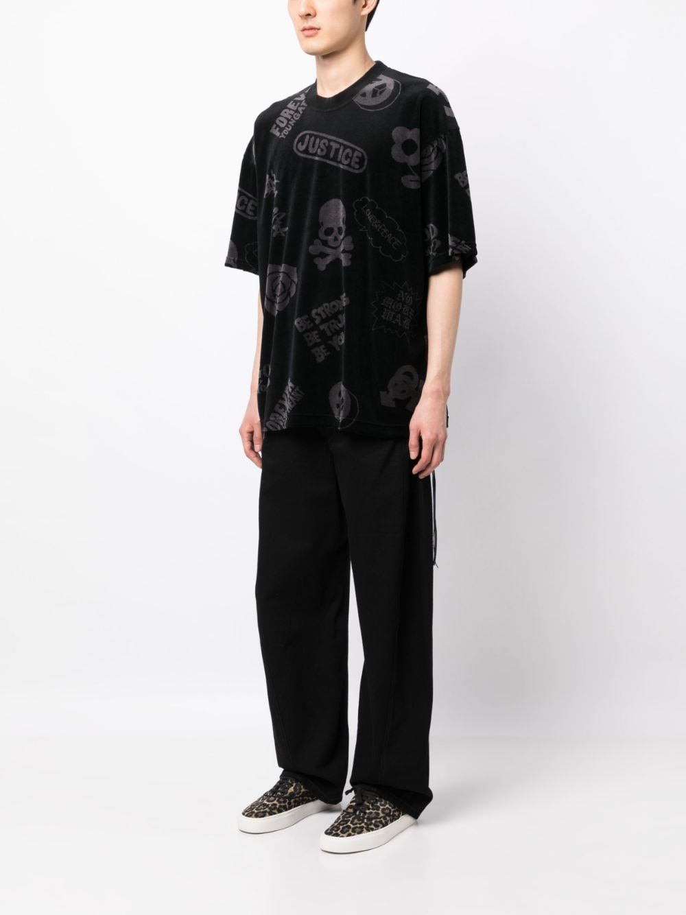 Shop Mastermind Japan Skull-print Round-neck T-shirt In Black