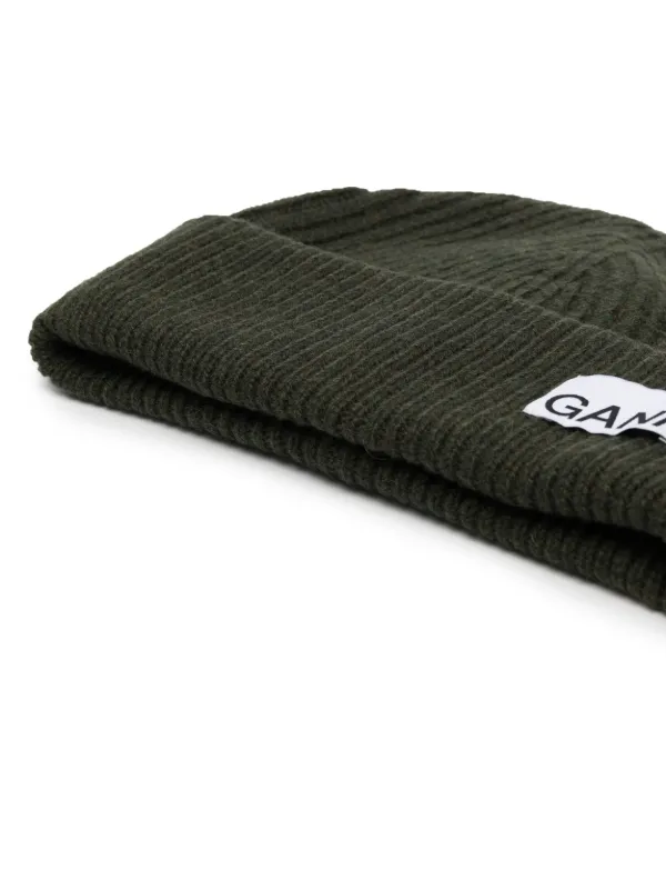 【GANNI】LOGO PATCH RIBBED BEANIE A4429578 GANNI logo-patch rib-knit Beanie | Grey | FARFETCH