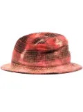 We11done logo-patch checkered bucket hat