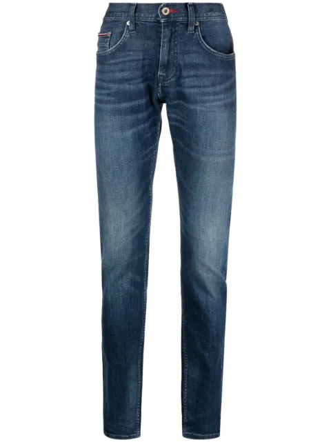 Tommy Hilfiger - logo-patch straight-leg jeans