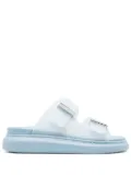 Alexander McQueen logo-engraved slides - Blue