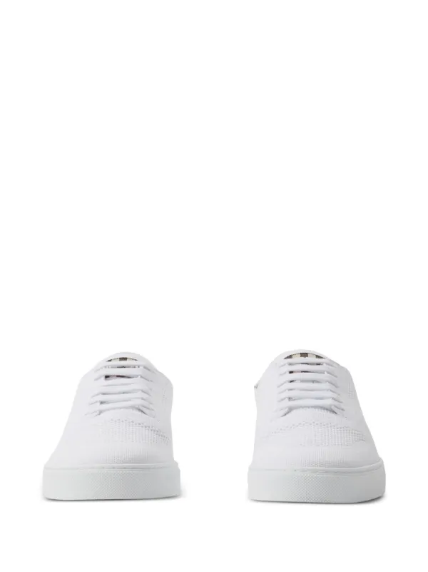 Burberry logo print leather sneakers deals