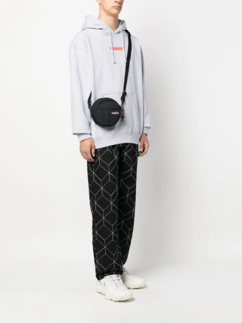 Eastpak logo-patch tote bag EK0A5BBC - 1