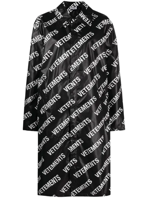 VETEMENTS logo-print mid-length coat