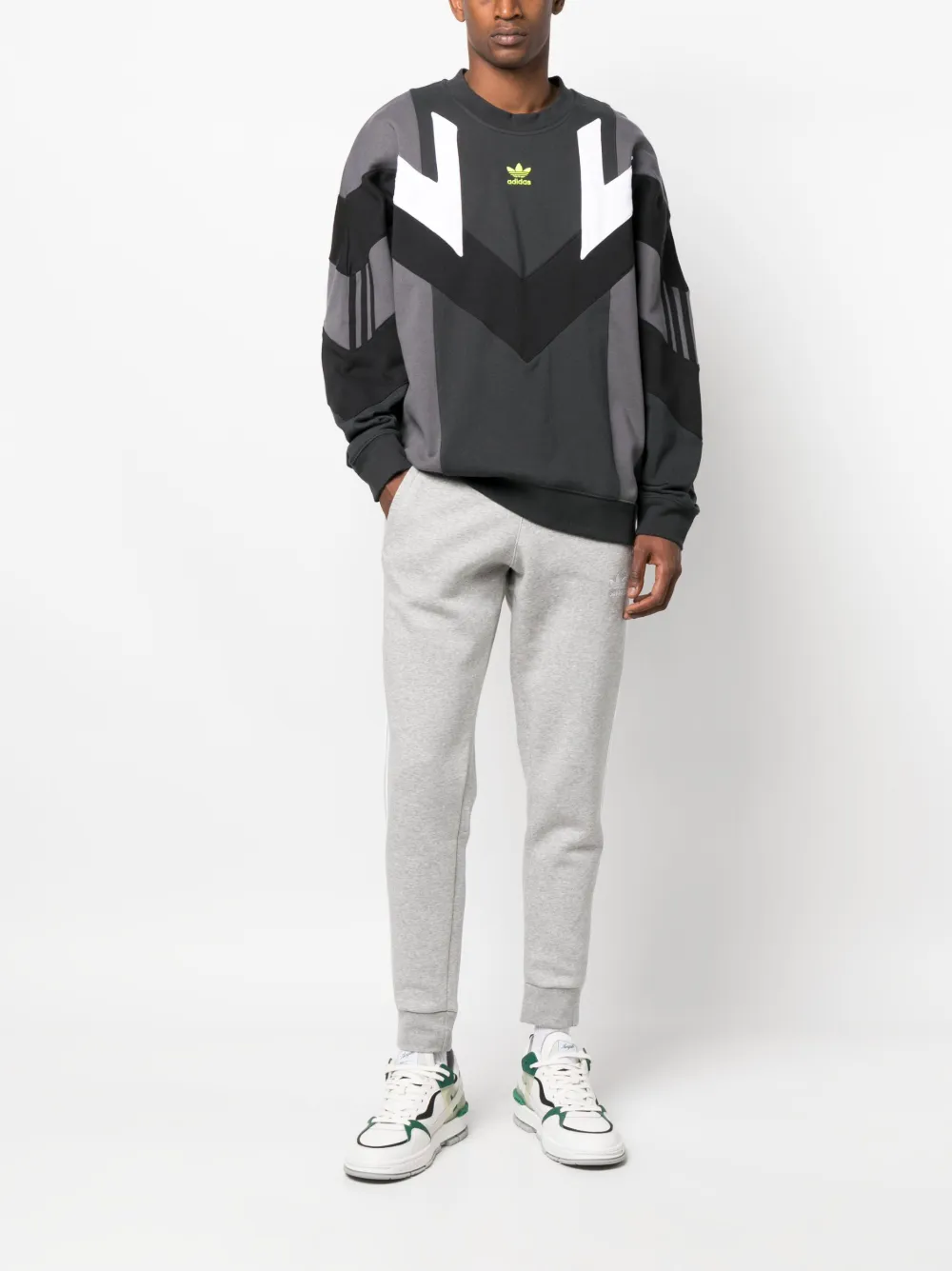 Adidas Trainingsbroek met toelopende pijpen - Grijs