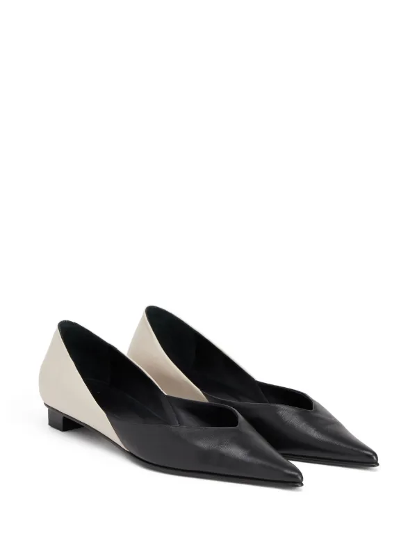 サンダル・ミュール AMI PARIS Court shoes - AMI Paris - Leather - Black AMI Paris Pointed Flat Leather Pumps | Black | FARFETCH