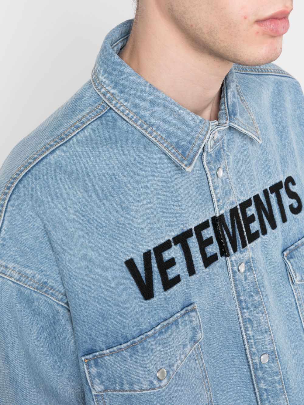 VETEMENTS Oversized logo-print Denim Shirt - Farfetch