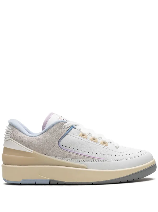 Jordan 2 low on sale top