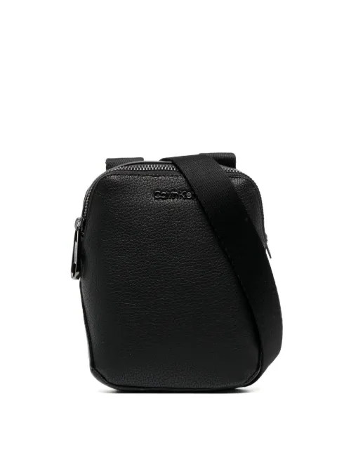 Calvin Klein logo-plaque zipped messenger bag