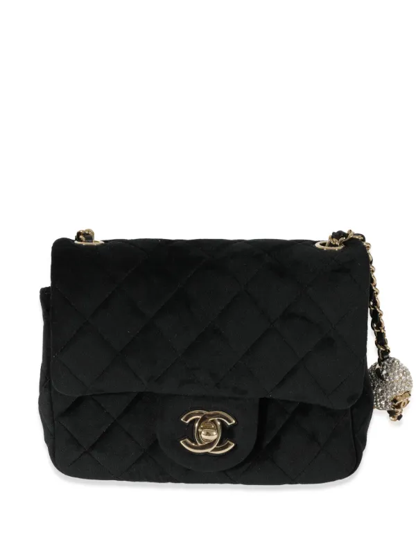 Chanel Pre-owned 2022 Mini Square Classic Flap Shoulder Bag - Black