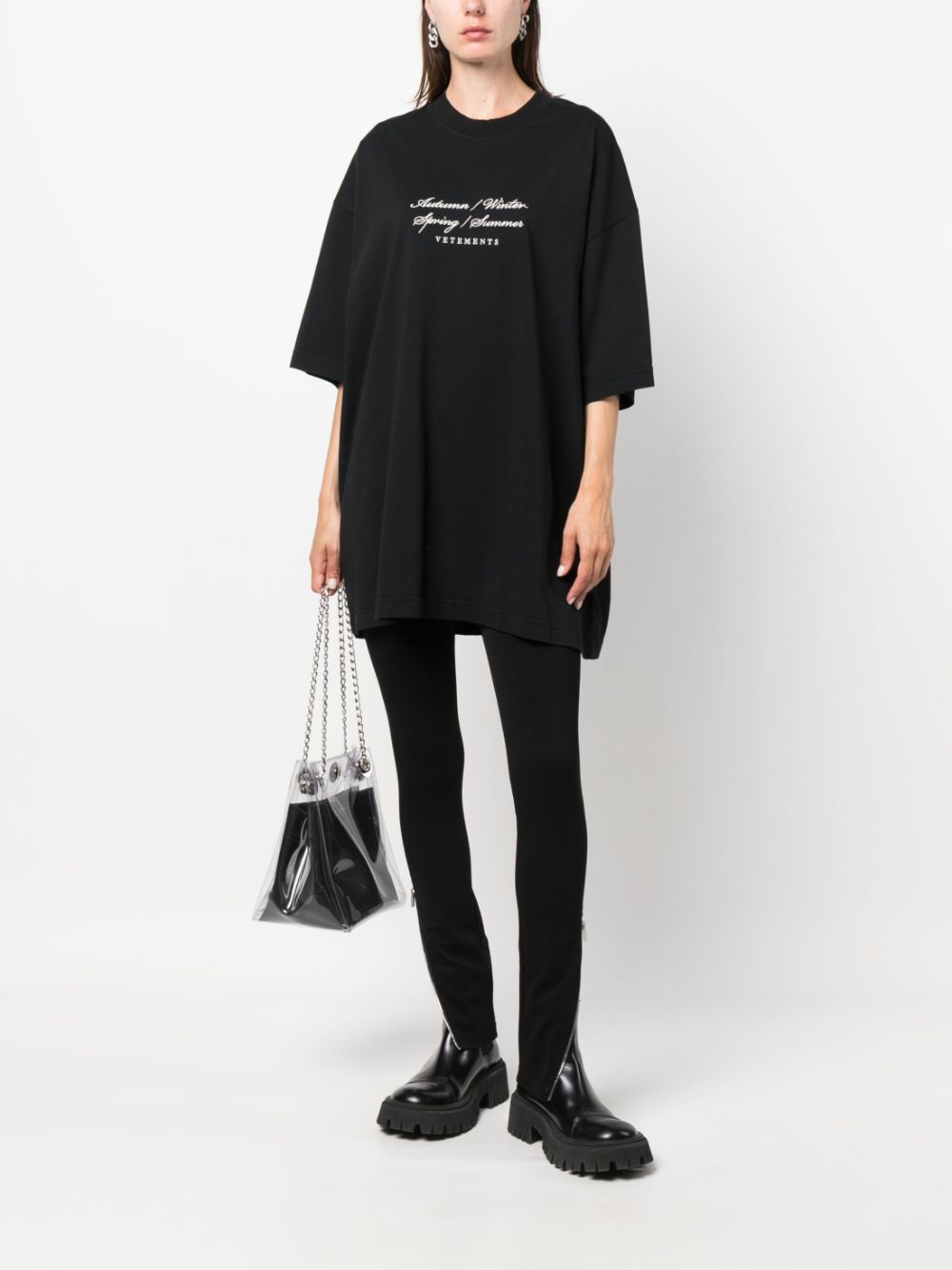 VETEMENTS T-shirt met tekst - Zwart