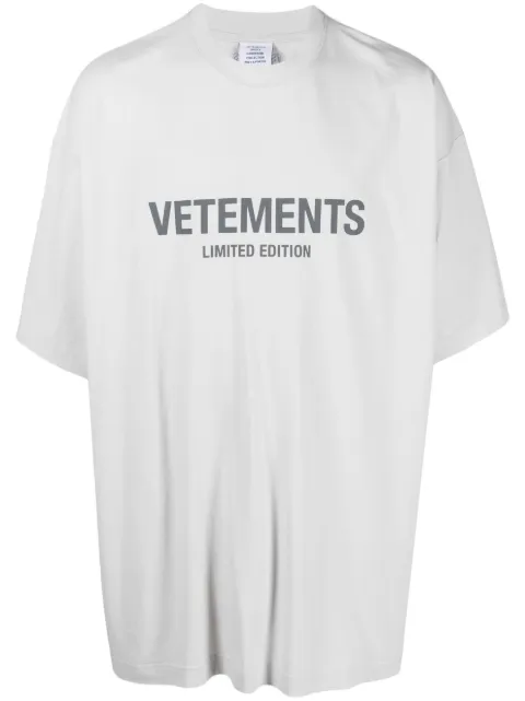 VETEMENTS logo-print cotton T-shirt