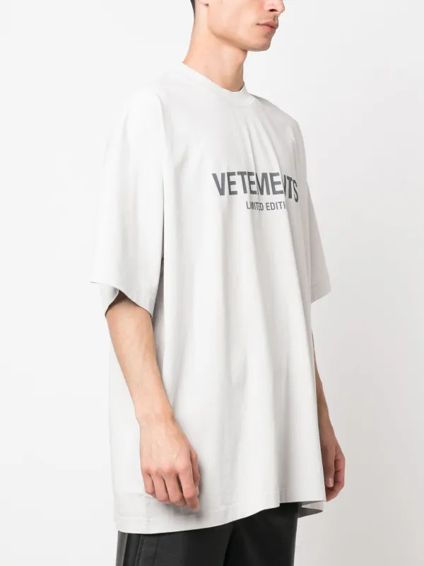 VETEMENTS logo-print semi-sheer Tights - Farfetch