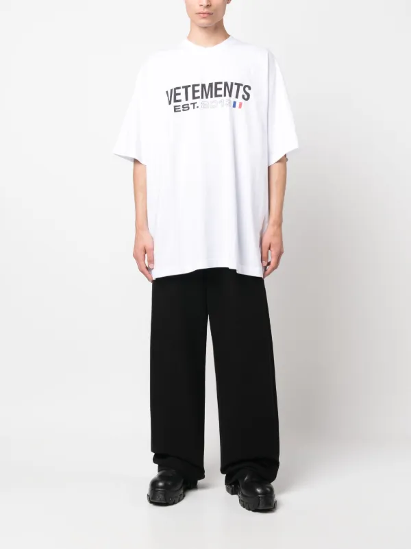 VETEMENTS logo-print Cotton T-shirt | White | FARFETCH JO