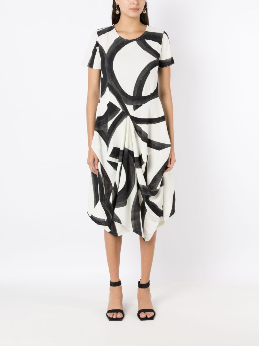 Shop Uma Raquel Davidowicz Abstract-pattern Draped Dress In White