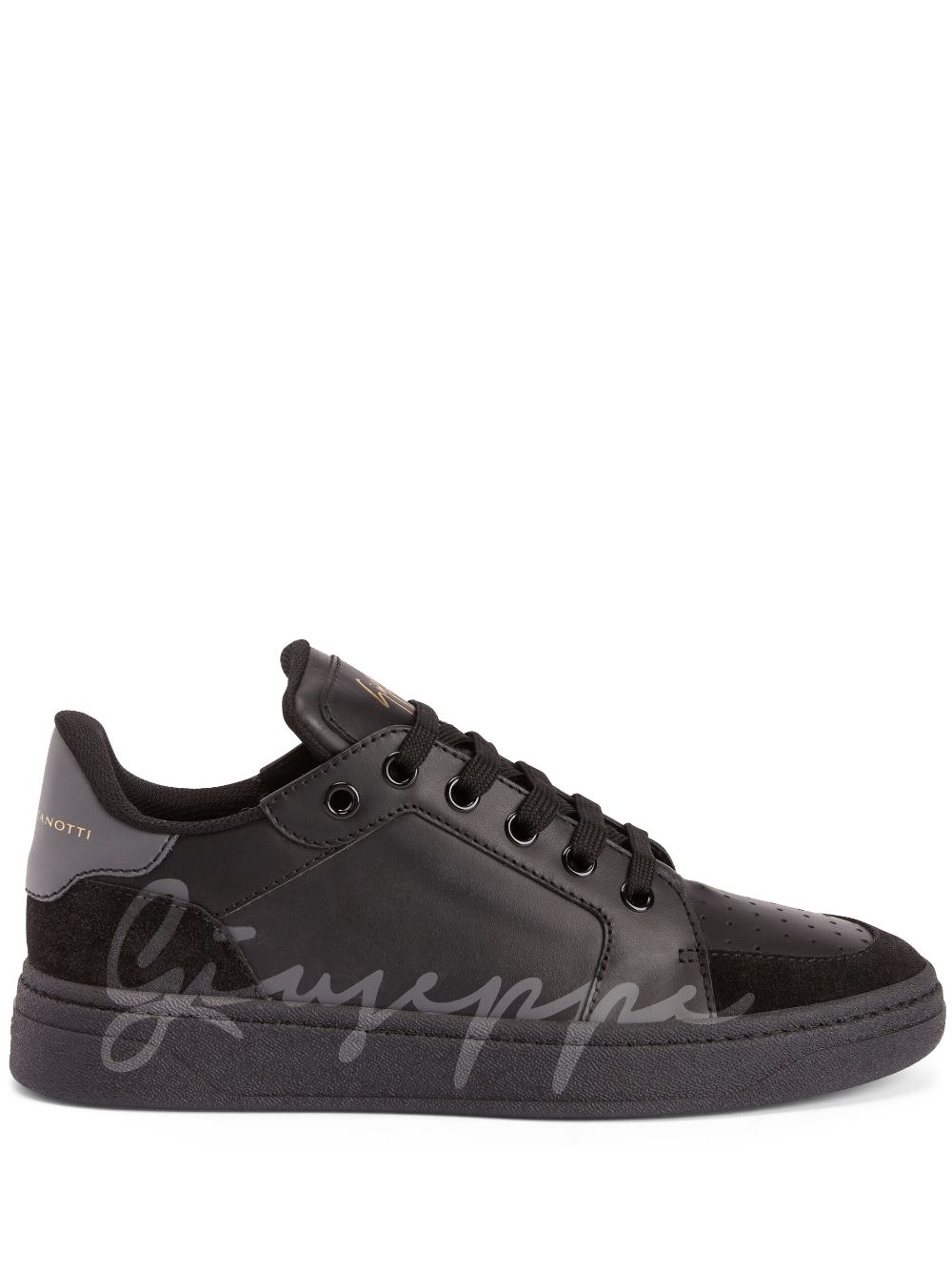 GZ94 lace-up sneakers