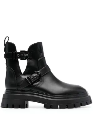 Toga Pulla バックルストラップ ブーツ | ブラック | FARFETCH JP