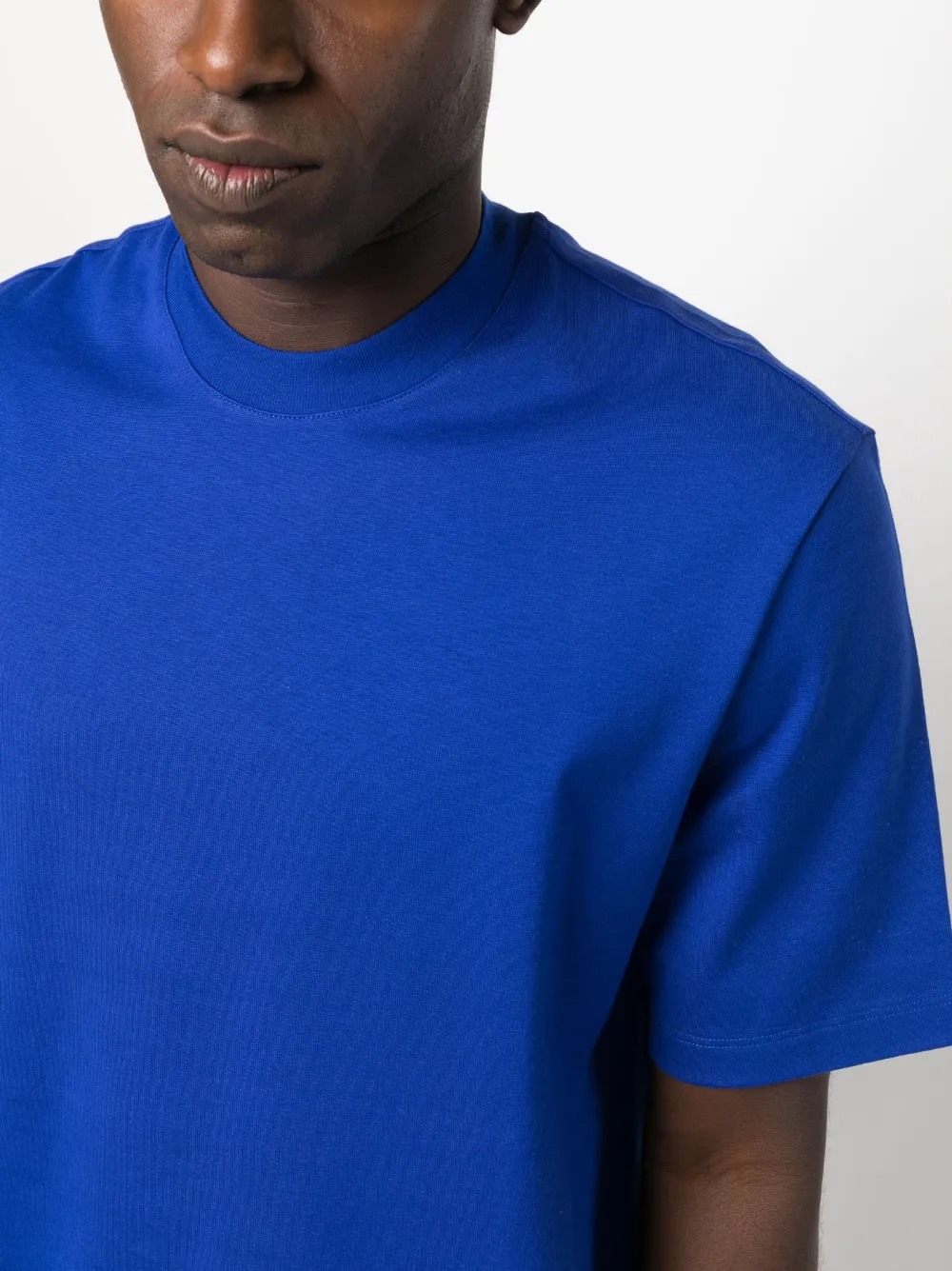 Blue store round neck