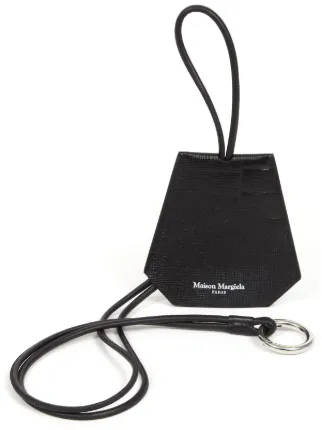 【関税＆送料込み】Maison Margiela Keyrings Maison Margiela Key Ring Key Chain Sneaker Silver Color
