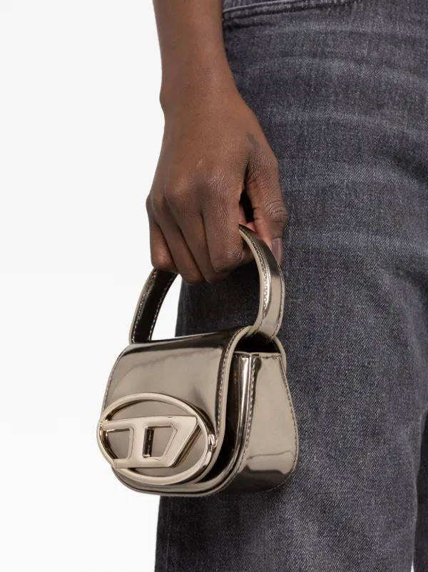 Diesel 1DR-XS-S ミニバッグ | ゴールドトーン | FARFETCH JP Diesel 1DR-XS-S ミニバッグ | ゴールドトーン | FARFETCH JP