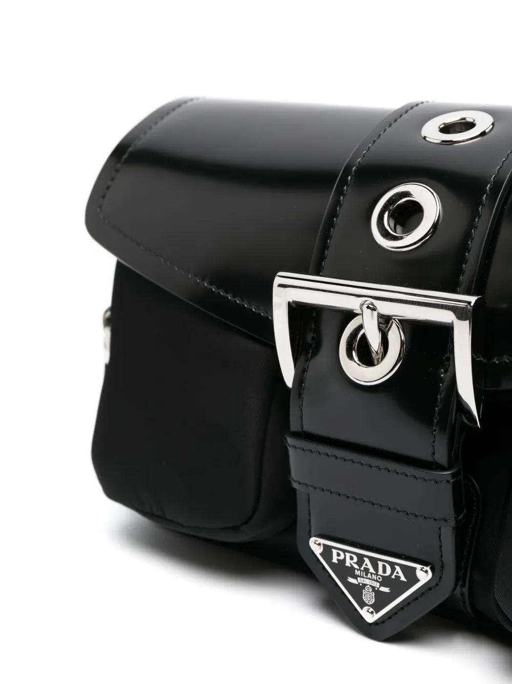 ショルダーバッグ・ポシェット PRADA BORSA A TRACOLLA SMALL IN PELLE MARTELLATA Prada Small Pocket Shoulder Bag | Black | FARFETCH