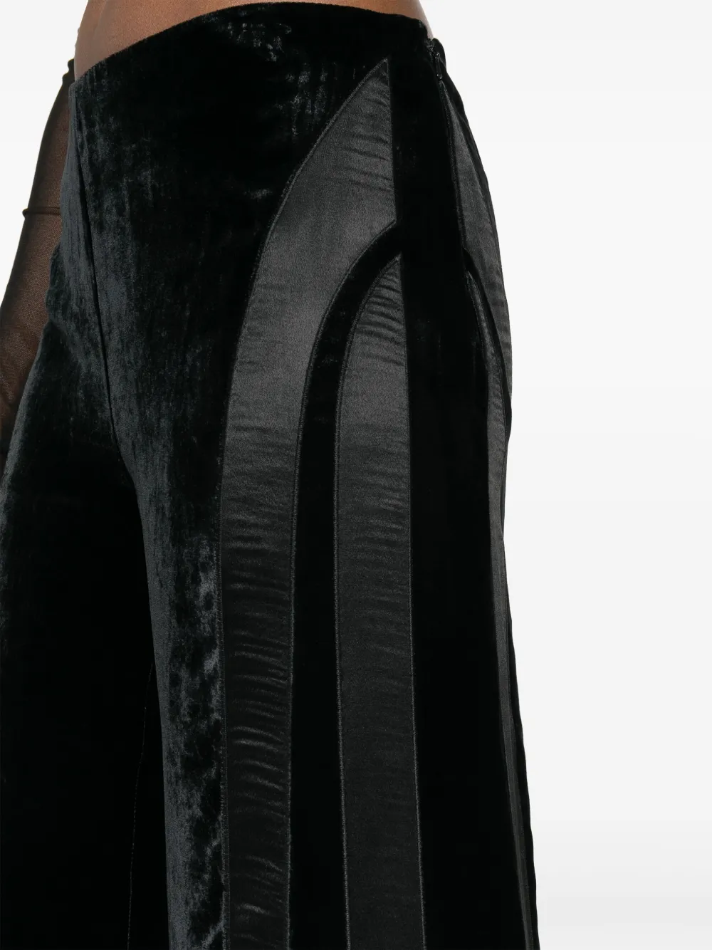 Alberta Ferretti Broek met fluwelen afwerking en vlakken Zwart